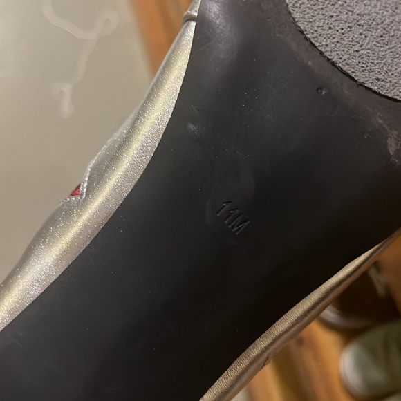 Authentic boots owned by the one and only Kesha - Picture 4 of 4